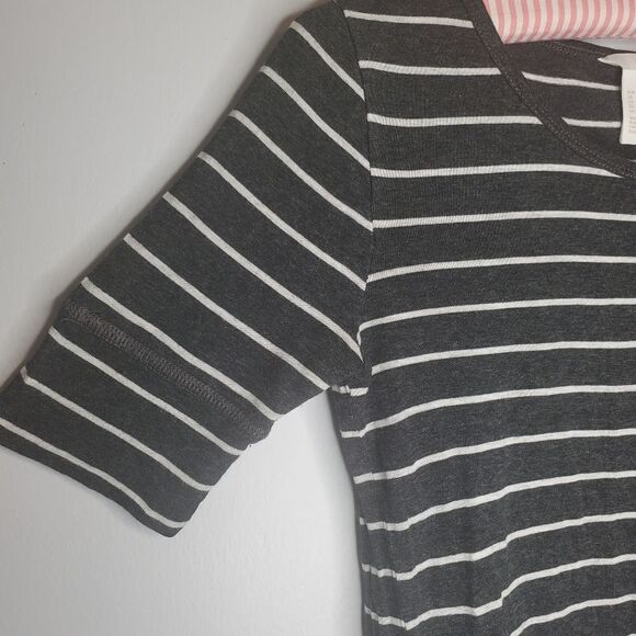 H&M Basic XS Dark Gray White Striped T Shirt Gothic Everyday - Picture 4 of 5